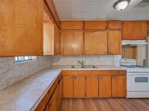 4905 Brinkley Street, Houston TX 77033