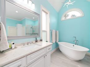 10 E Rock Wing Place, The Woodlands TX 77381