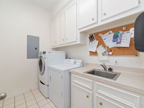 10 E Rock Wing Place, The Woodlands TX 77381