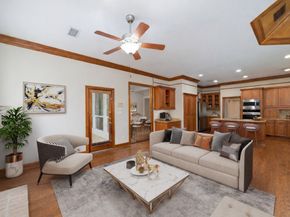 10 E Rock Wing Place, The Woodlands TX 77381