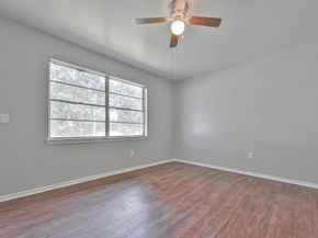 3918 Tavenor Lane, Houston TX 77047