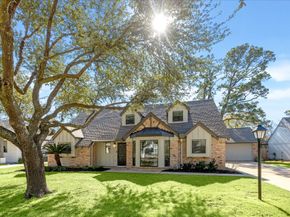 10219 Barwood Drive, Houston TX 77043