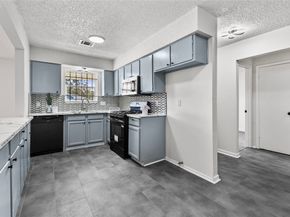 10027 Valley Sun Drive, Houston TX 77078