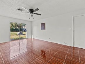 10027 Valley Sun Drive, Houston TX 77078