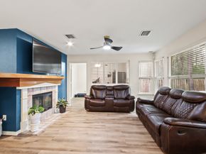 91 Alden Glen Drive, The Woodlands TX 77382