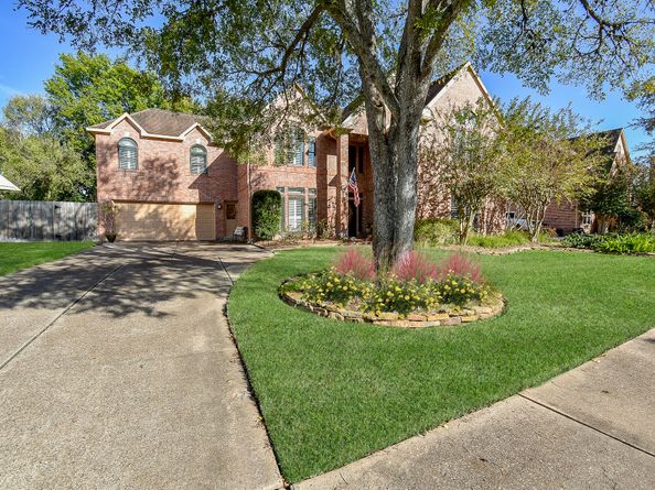 2118 Woodland Drive, Richmond TX 77406
