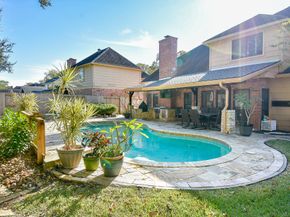 2118 Woodland Drive, Richmond TX 77406