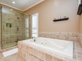 2118 Woodland Drive, Richmond TX 77406