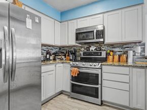 2170 Pilgrims Point Drive, Friendswood TX 77546