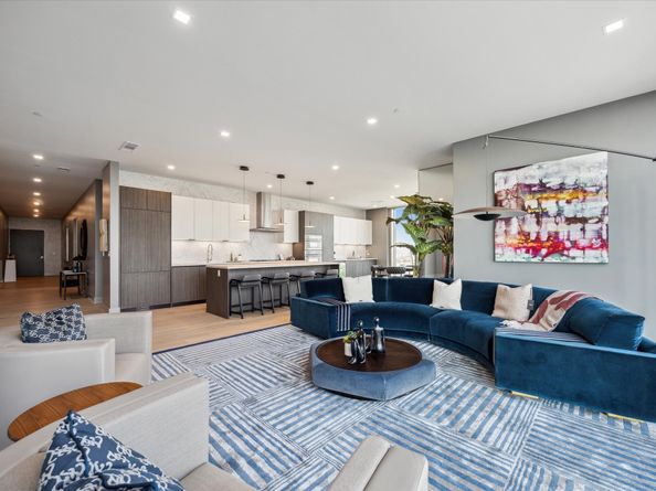 1711 Allen Parkway 2101, Houston TX 77019