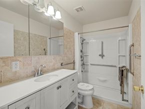 10614 Faircroft Drive, Houston TX 77048