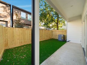 1516 Dorothy Street C, Houston TX 77008