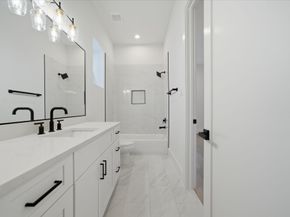 1516 Dorothy Street C, Houston TX 77008