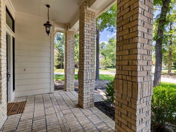 178 Brooksedge Court, The Woodlands TX 77382