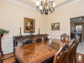 1446 Sherwood Park Circle, Houston TX 77043