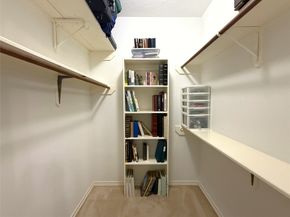 1446 Sherwood Park Circle, Houston TX 77043