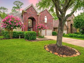 1446 Sherwood Park Circle, Houston TX 77043