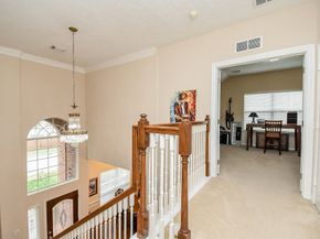 1446 Sherwood Park Circle, Houston TX 77043