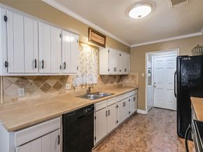 7602 Alperton Drive, Houston TX 77088