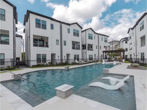 2802 Grand Fountains Drive F, Houston TX 77054