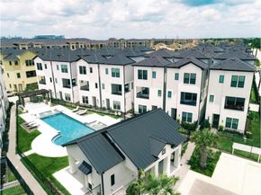 2802 Grand Fountains Drive F, Houston TX 77054