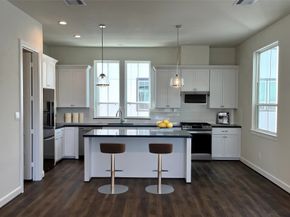 2802 Grand Fountains Drive F, Houston TX 77054