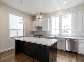 2802 Grand Fountains Drive F, Houston TX 77054