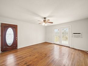 7502 Ley Road, Houston TX 77028