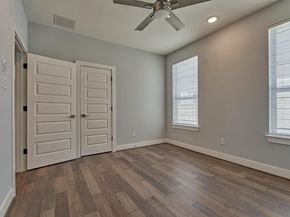 2 Honeycomb Ridge Place, The Woodlands TX 77380