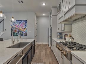 2 Honeycomb Ridge Place, The Woodlands TX 77380