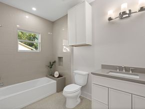 1011 W Cottage Street, Houston TX 77009