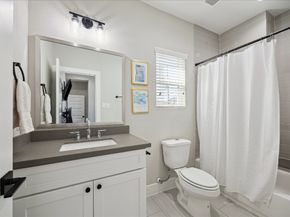 824 Morris Street, Houston TX 77009