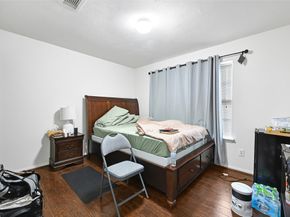 7826 Dairy View Lane, Houston TX 77072