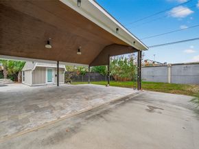 717 W 30th Street, Houston TX 77018