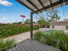 717 W 30th Street, Houston TX 77018