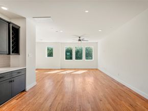 6324 Del Rio Street, Houston TX 77021