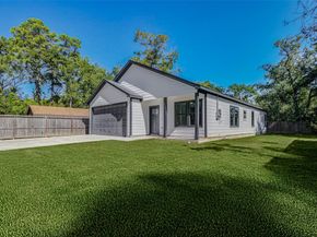 6705 Roanoke St, Houston TX 77028