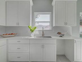 6705 Roanoke St, Houston TX 77028