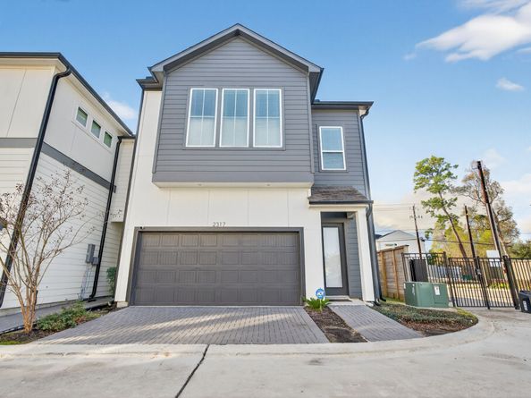 2317 Warhol Way, Houston TX 77091