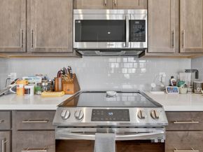 2317 Warhol Way, Houston TX 77091