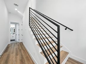 1913 Hoskins Drive D, Houston TX 77080