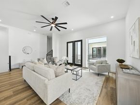 1913 Hoskins Drive D, Houston TX 77080
