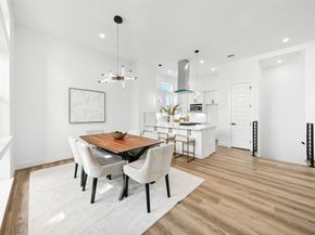 1913 Hoskins Drive D, Houston TX 77080