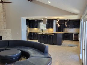 1027 Arrow Hill Road, Houston TX 77077