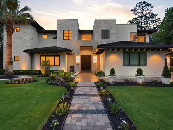 78 S Badger Lodge Circle, The Woodlands TX 77389