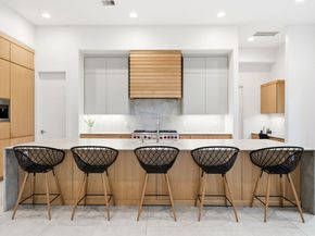 78 S Badger Lodge Circle, The Woodlands TX 77389