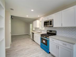 7902 La Roche Lane, Houston TX 77036