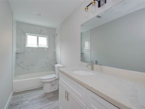7902 La Roche Lane, Houston TX 77036