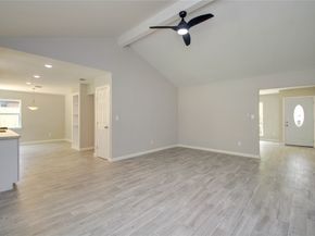 7902 La Roche Lane, Houston TX 77036