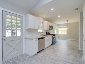 7902 La Roche Lane, Houston TX 77036